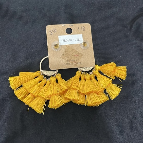 Boho Tassel Fringe Layered Earrings - Picture 2 of 3